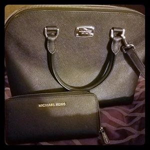 Michael kors purse and wallet